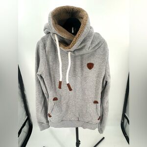 Wanakome Gray Sweater with Brown Accents